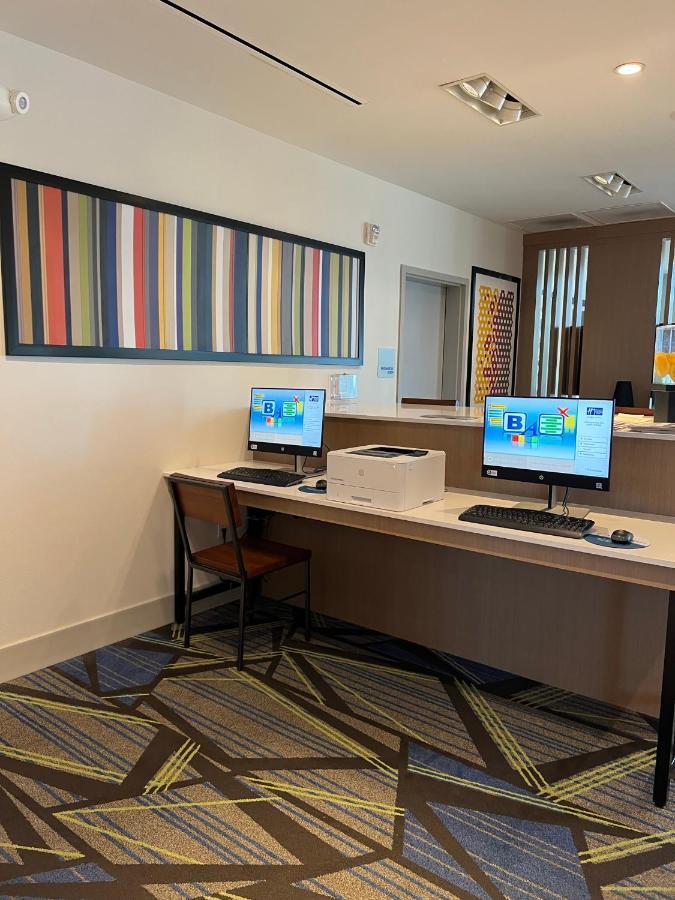 Holiday Inn Express & Suites - Ukiah By Ihg מראה חיצוני תמונה