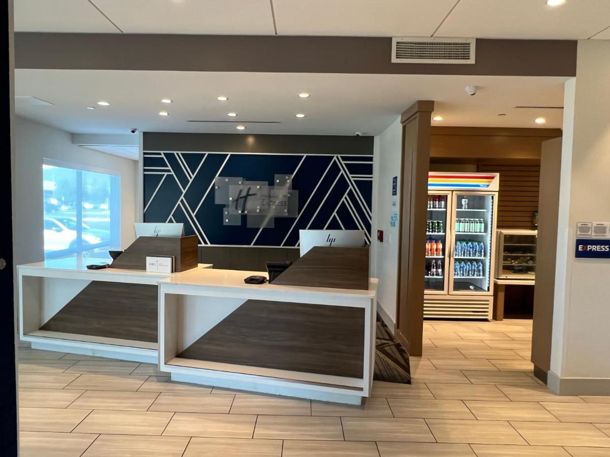 Holiday Inn Express & Suites - Ukiah By Ihg מראה חיצוני תמונה