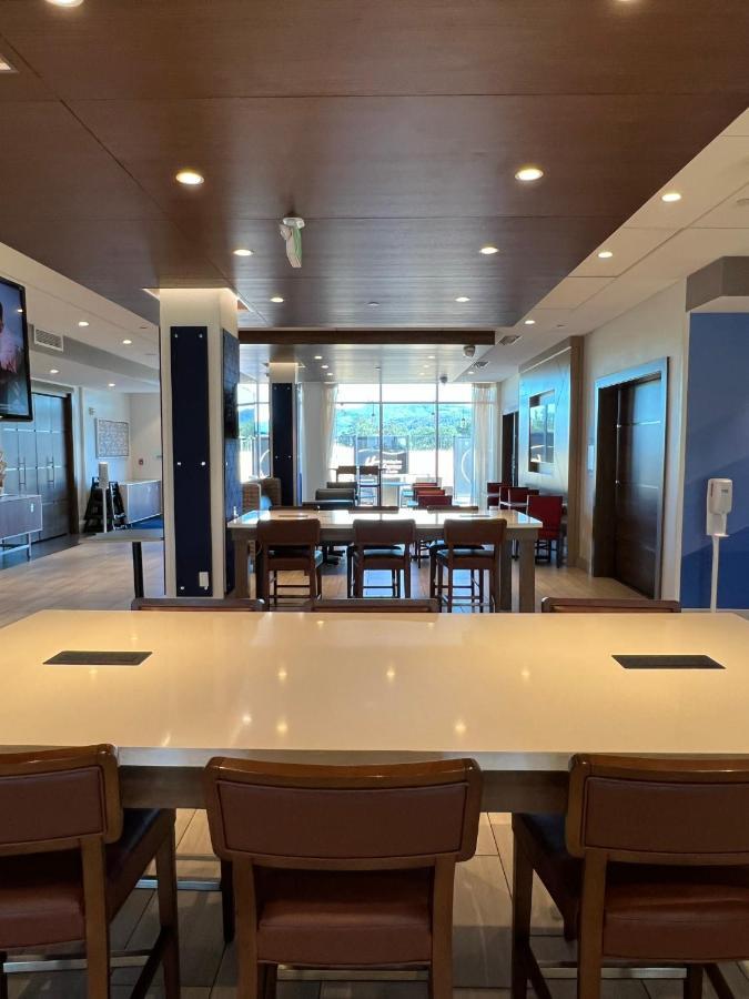 Holiday Inn Express & Suites - Ukiah By Ihg מראה חיצוני תמונה