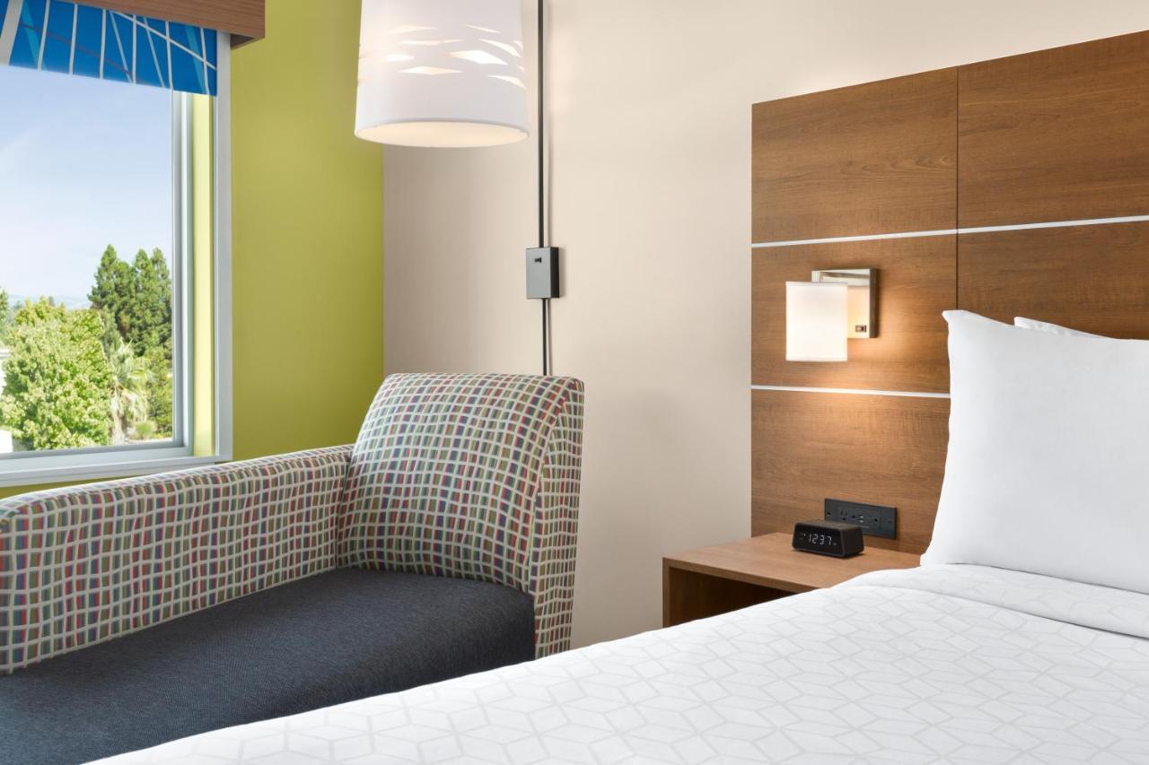 Holiday Inn Express & Suites - Ukiah By Ihg מראה חיצוני תמונה